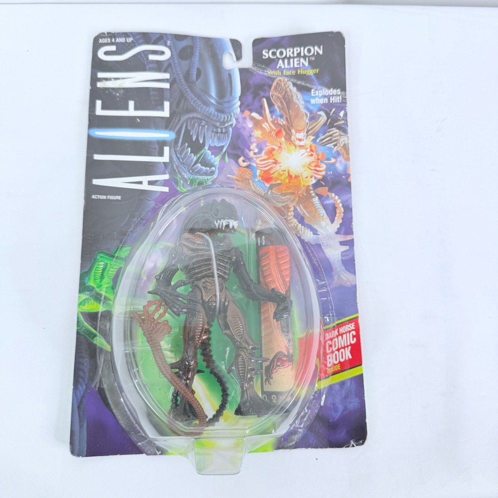 Vintage 1992 Kenner Aliens Scorpion Alien Action Figure with Comic 65730